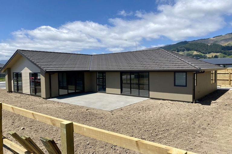 Photo of property in 102 Bateup Road, Hope, Richmond, 7020