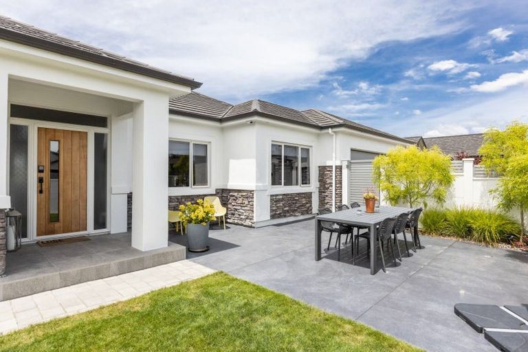 Photo of property in 43 Fairview Place, Havelock North, 4130