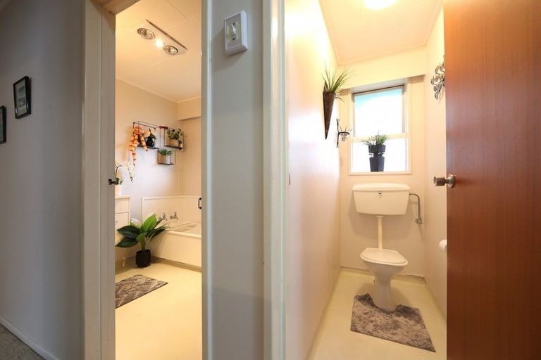 Photo of property in 220a Wolseley Street, Mayfair, Hastings, 4122