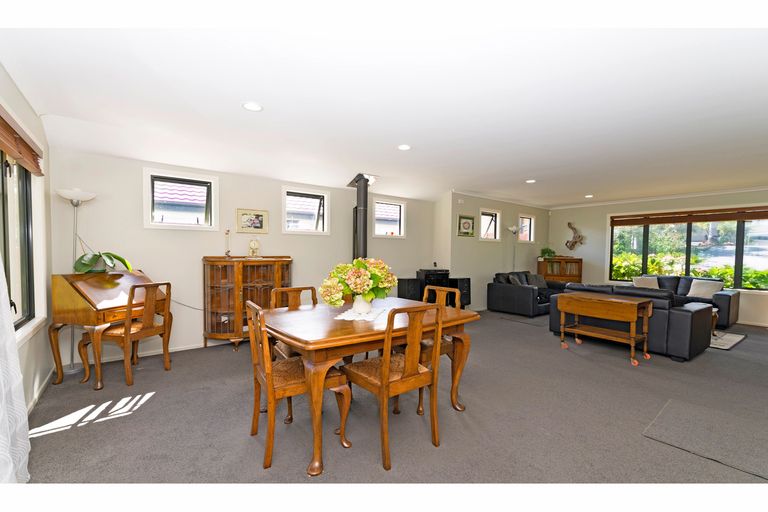 Photo of property in 15 Carnelian Court, Westgate, Auckland, 0614