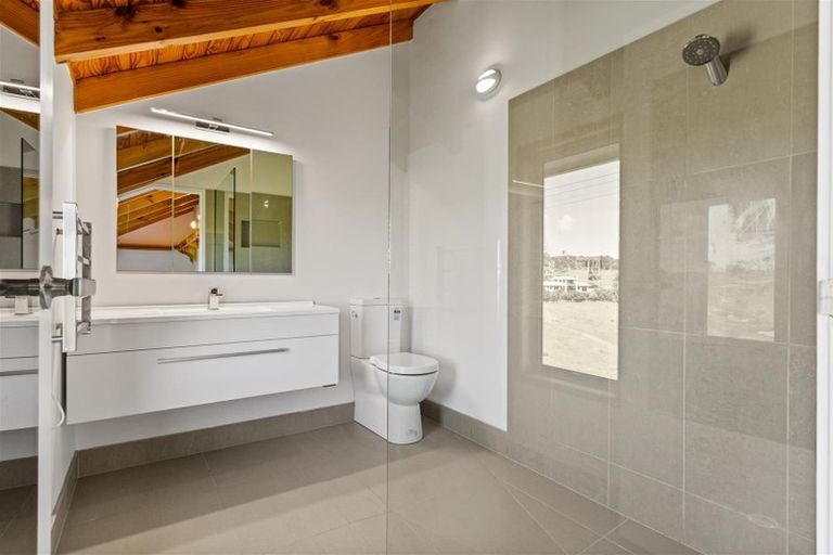 Photo of property in 211 Doctors Hill Road, Ruakaka, Waipu, 0582