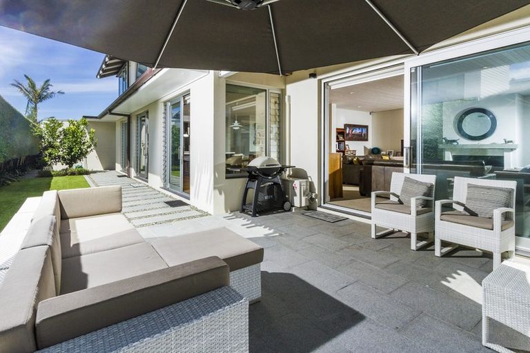 Photo of property in 19 Muritai Road, Milford, Auckland, 0620