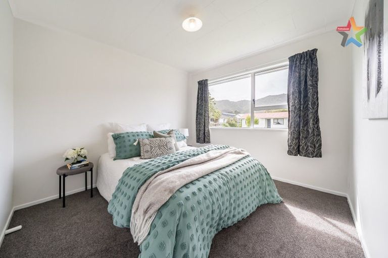 Photo of property in 335 Wellington Road, Wainuiomata, Lower Hutt, 5014