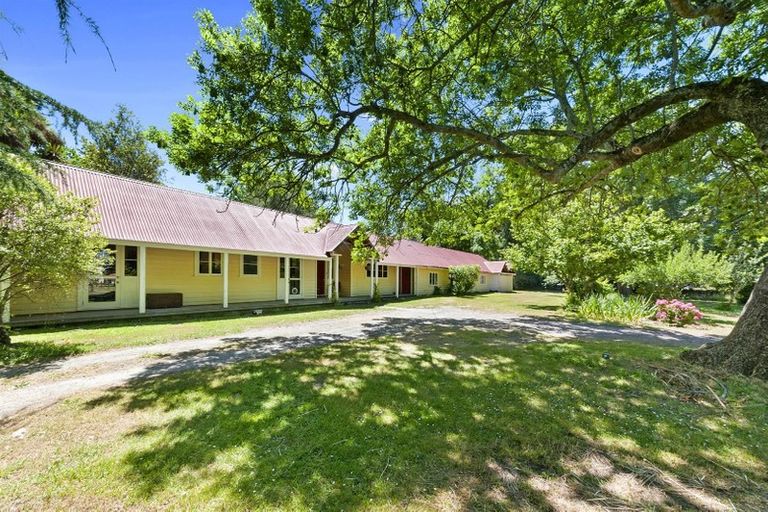 Photo of property in Kirwee House, 1470 Courtenay Road, Kirwee, Darfield, 7671