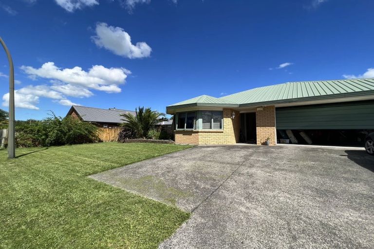 Photo of property in 4 Farringdon Avenue, Rototuna North, Hamilton, 3210