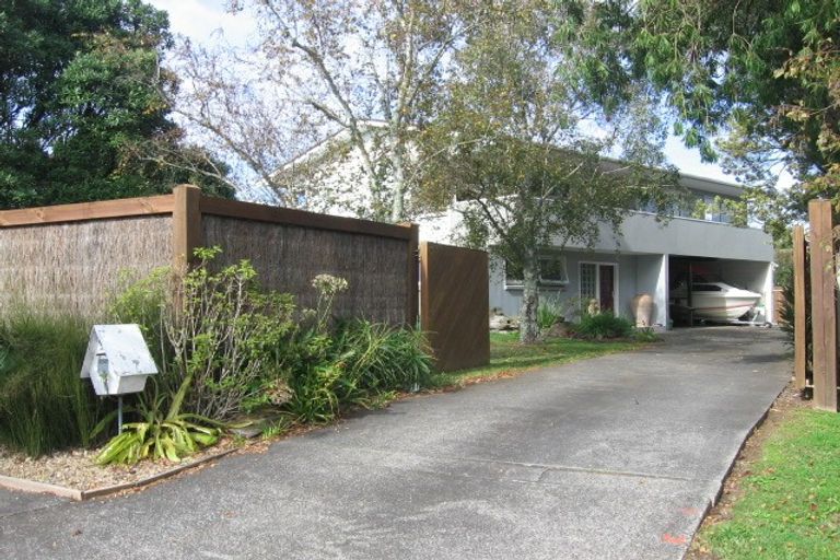 Photo of property in 12 The Crest, Sunnyhills, Auckland, 2010