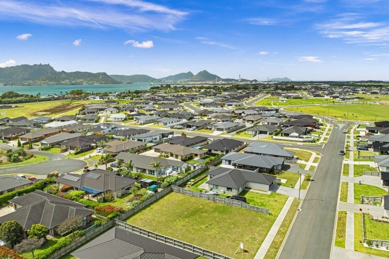 Photo of property in 26 Saint Michael Crescent, One Tree Point, 0118