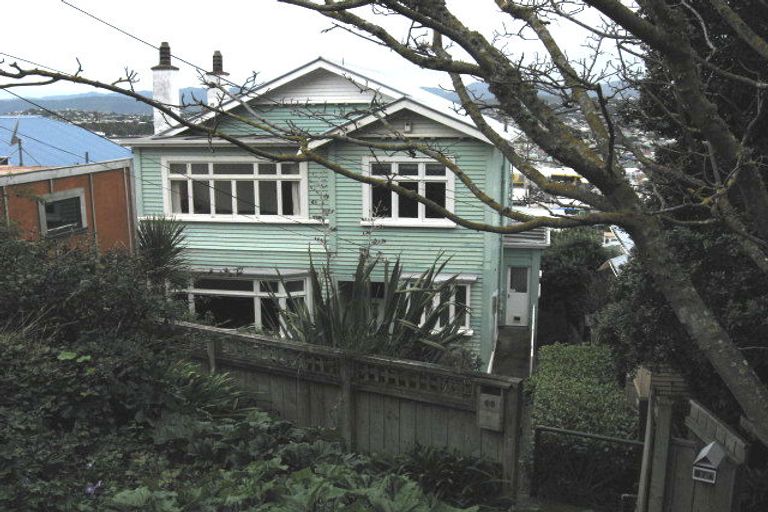 Photo of property in 65 Duncan Terrace, Kilbirnie, Wellington, 6022