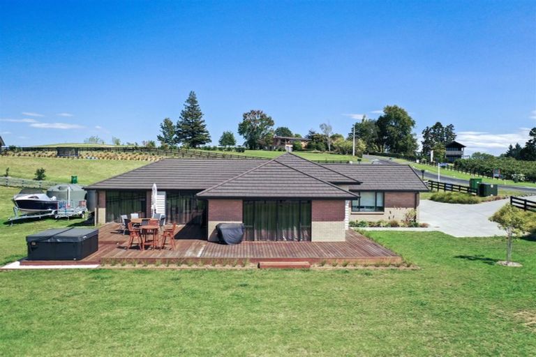 Photo of property in 60 Vineyard Road, Te Kauwhata, 3782
