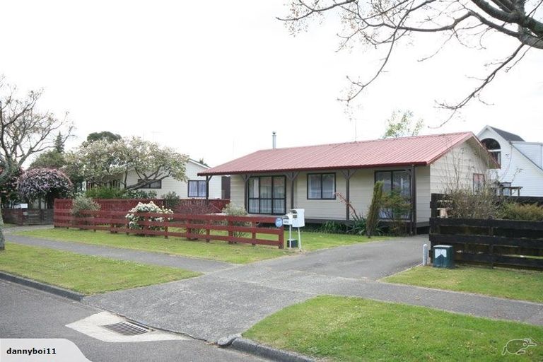 Photo of property in 42a Aquarius Drive, Kawaha Point, Rotorua, 3010