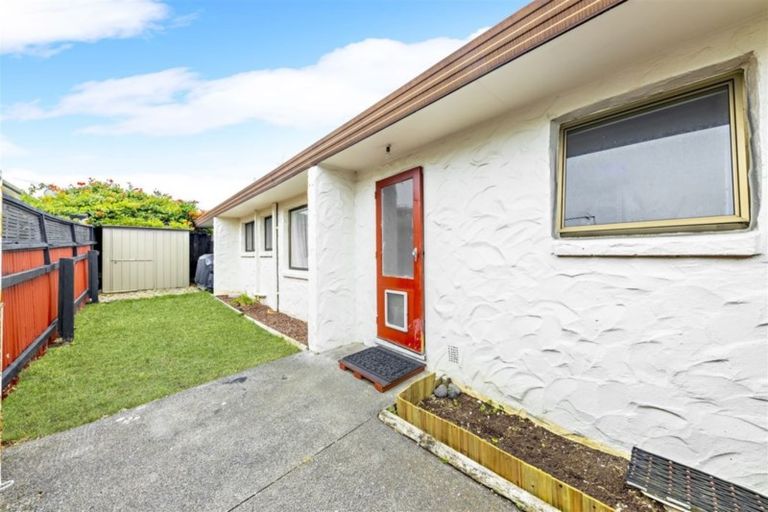 Photo of property in 2/85 Victoria Road, Papatoetoe, Auckland, 2025