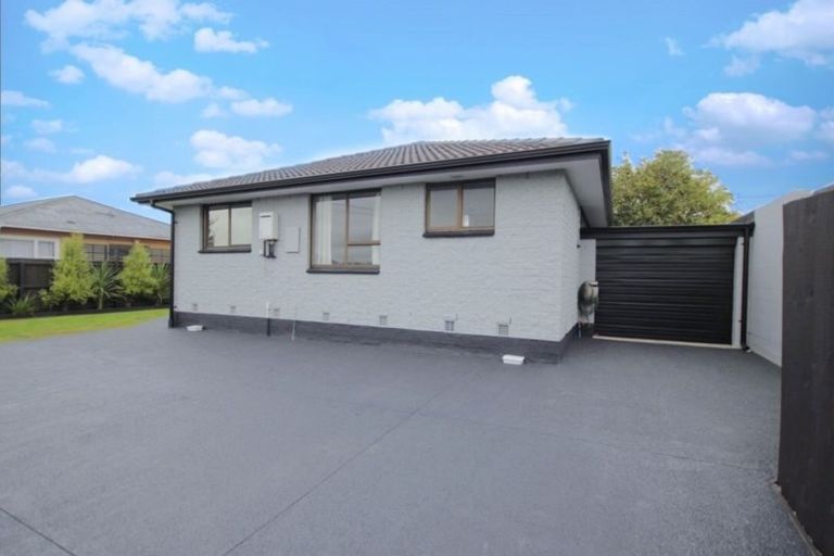 Photo of property in 2/17 Mackworth Street, Woolston, Christchurch, 8062