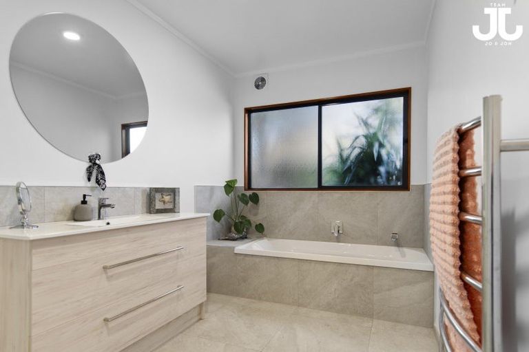 Photo of property in 44a Sylvania Drive, Matua, Tauranga, 3110