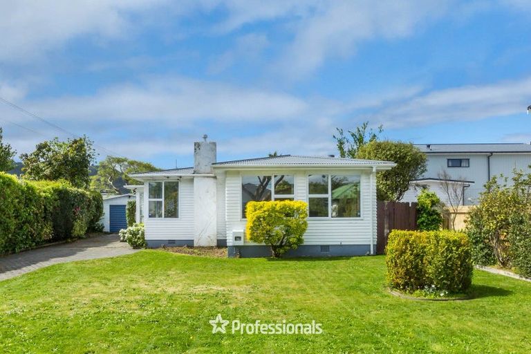 Photo of property in 36 Whakatiki Street, Trentham, Upper Hutt, 5018