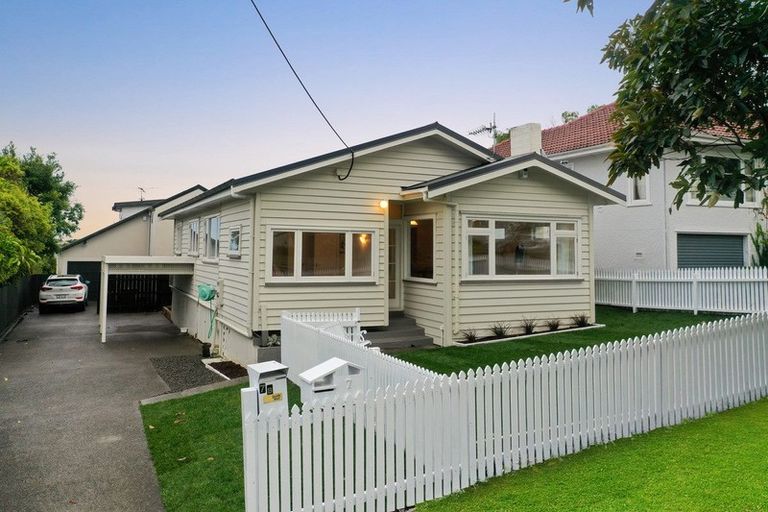 Photo of property in 1/7 Evan Street, Belmont, Auckland, 0622