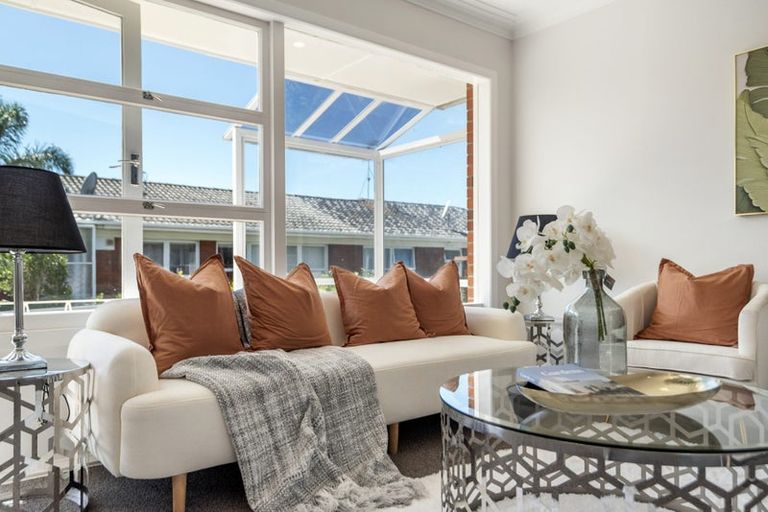 Photo of property in 3/5 Onepoto Road, Hauraki, Auckland, 0622