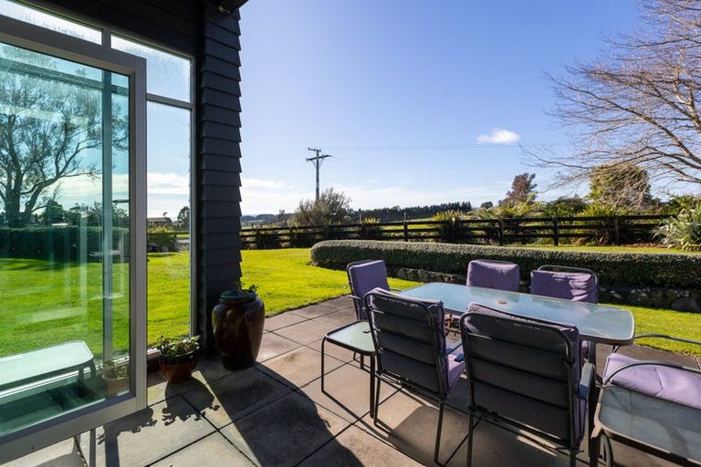 Photo of property in 172 Kaipikari Road Upper, Urenui, 4375