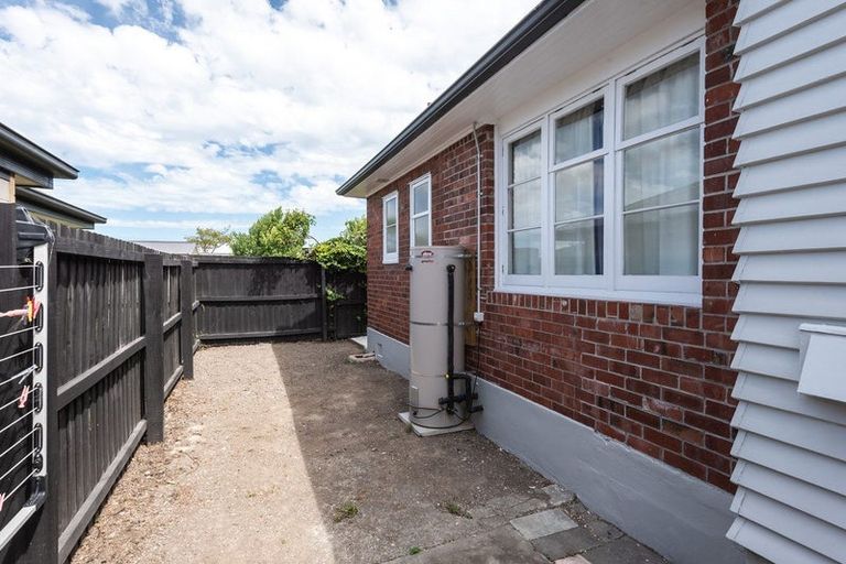 Photo of property in 6 Tika Street, Riccarton, Christchurch, 8041