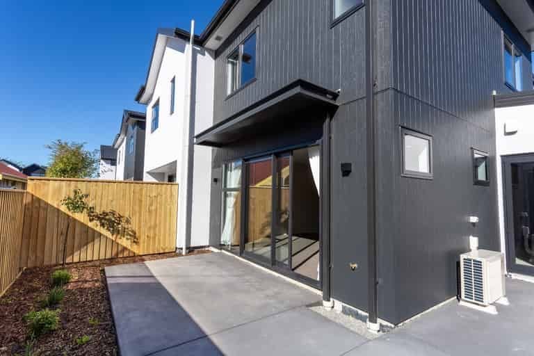 Photo of property in 1/42 Peverel Street, Riccarton, Christchurch, 8041