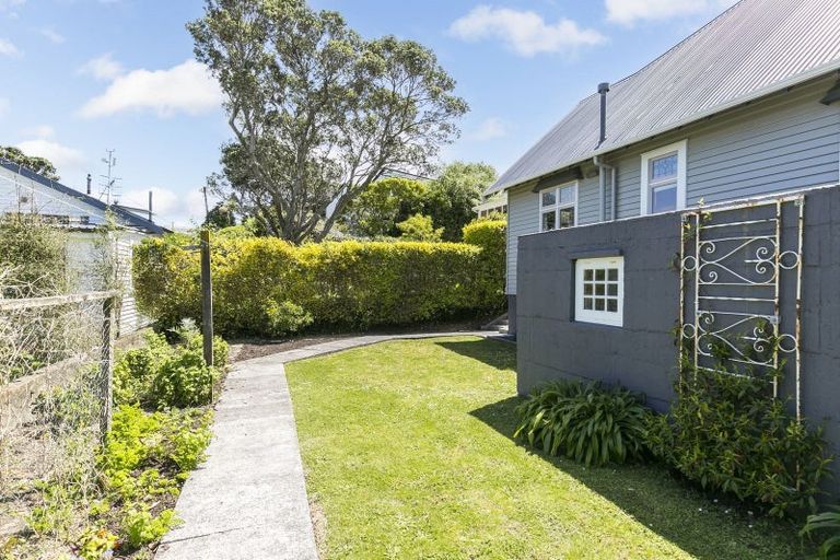 Photo of property in 67 Orangi Kaupapa Road, Northland, Wellington, 6012