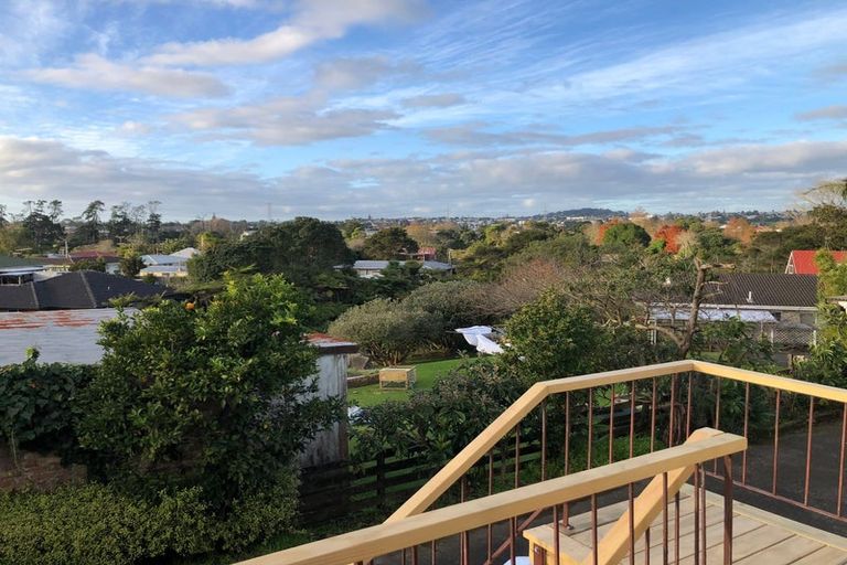 Photo of property in 3/31 Nikau Street, New Lynn, Auckland, 0600