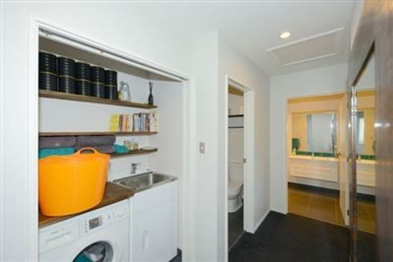 Photo of property in 67 Essex Street, Phillipstown, Christchurch, 8011