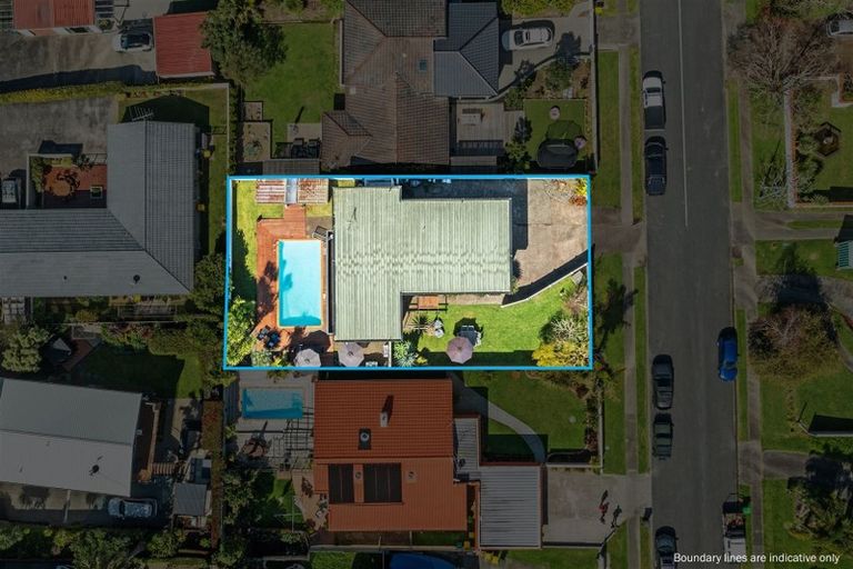 Photo of property in 37 Amante Crescent, Mairangi Bay, Auckland, 0630