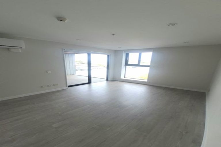 Photo of property in The Victor, 409/4 Bute Road, Browns Bay, Auckland, 0630