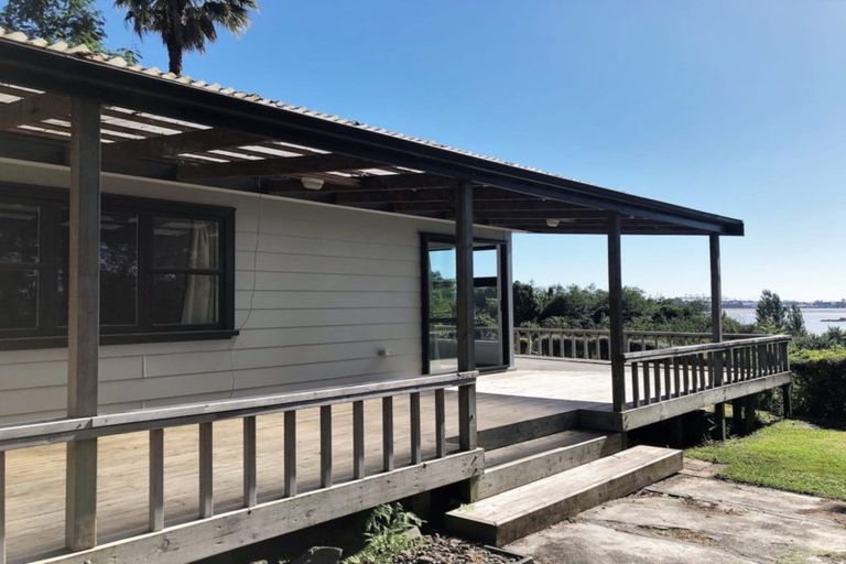 Photo of property in 16 Beaufort Avenue, Brookfield, Tauranga, 3110