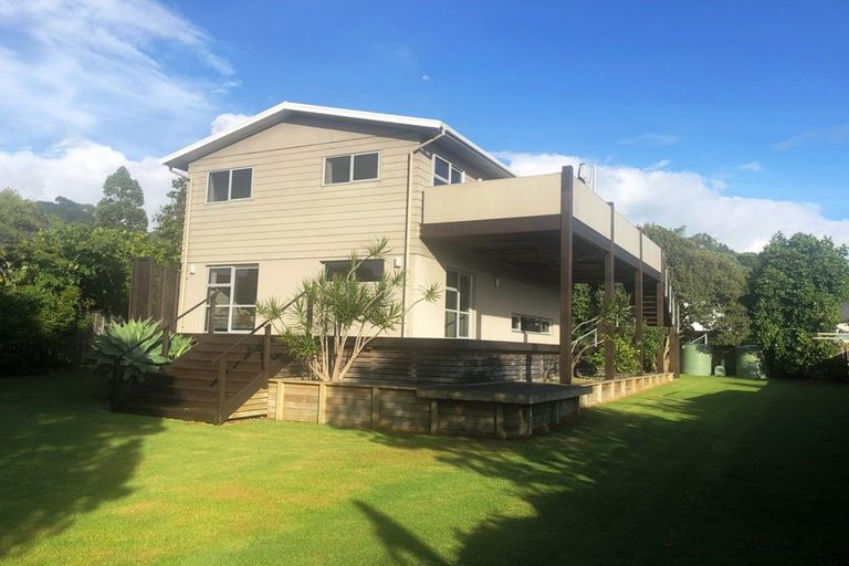 Photo of property in 3 Dawn Avenue, Hahei, Whitianga, 3591