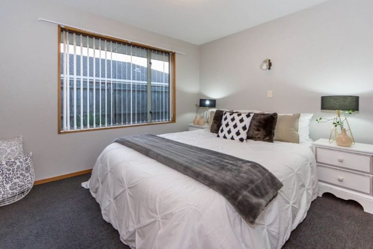 Photo of property in 1/15 Showgate Avenue, Sockburn, Christchurch, 8042