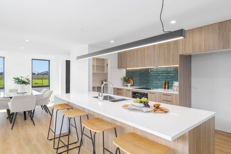 Photo of property in 32 Derbridge Street, Woodend, 7610