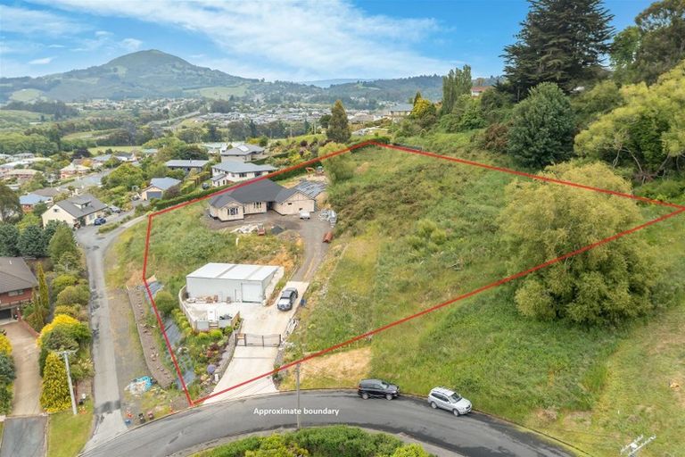 Photo of property in 38 Waldron Crescent, Green Island, Dunedin, 9018