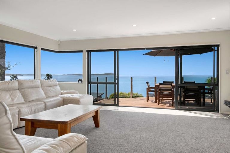 Photo of property in 108 Vipond Road, Stanmore Bay, Whangaparaoa, 0932