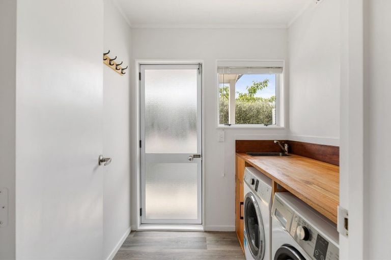 Photo of property in 108 Tamatea Road, Taupo, 3330