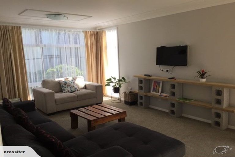 Photo of property in 42a Calcutta Street, Khandallah, Wellington, 6035