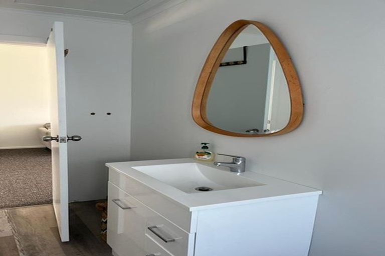 Photo of property in 2 Rupini Street, Otaki Beach, Otaki, 5512