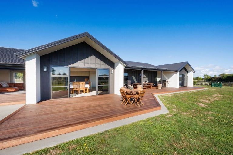 Photo of property in 79 Jackeytown Road, Tiakitahuna, Palmerston North, 4477