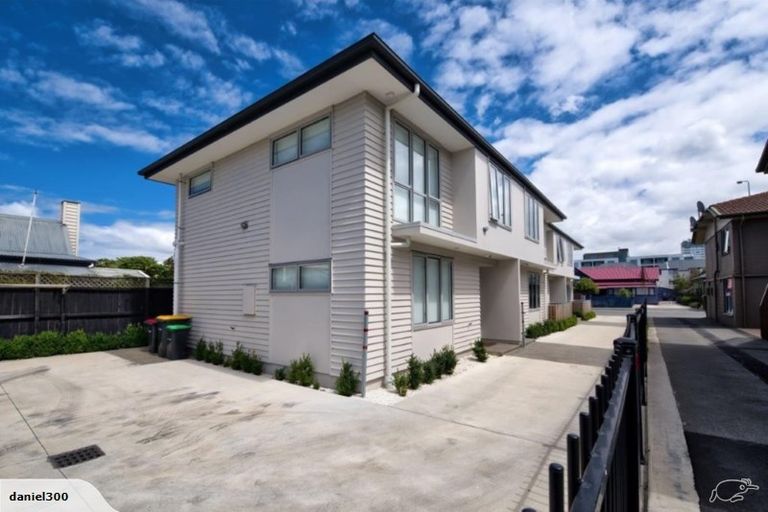 Photo of property in 1/288 Barbadoes Street, Christchurch Central, Christchurch, 8011
