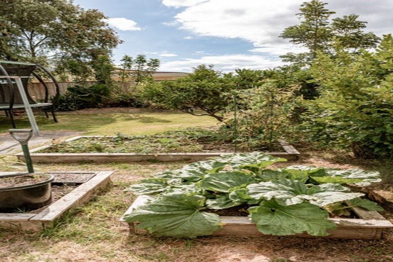 Photo of property in 7 Duckworth Crescent, Greenmeadows, Napier, 4112