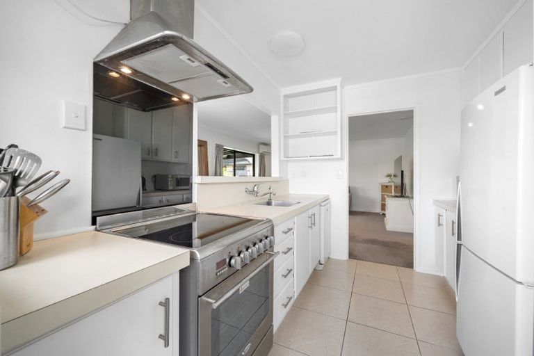 Photo of property in 2/53 Moore Street, Howick, Auckland, 2014