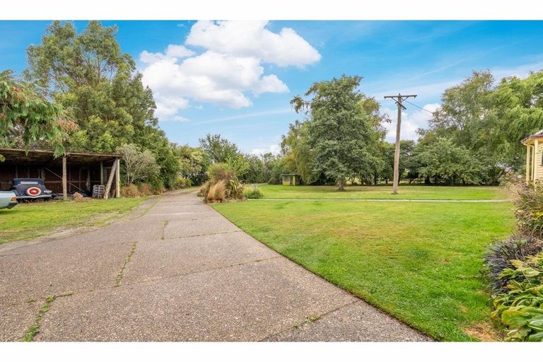 Photo of property in 88 Cooper Road, Tussock Creek, Winton, 9781