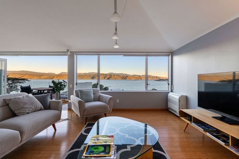 Photo of property in 90b Awa Road, Seatoun, Wellington, 6022