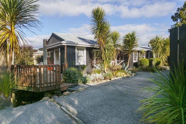 Photo of property in 30 Taupo View Road, Taupo, 3330