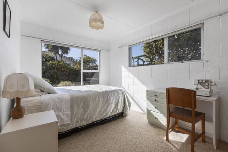 Photo of property in 194a Seaview Road, Westown, New Plymouth, 4310