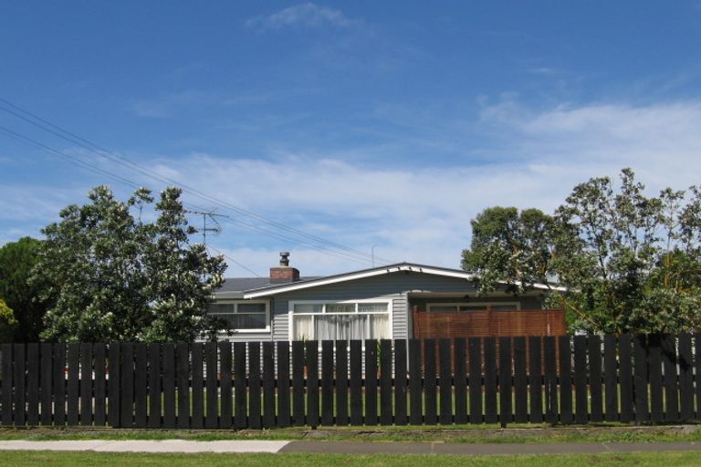 Photo of property in 26 Tolerton Avenue, Elgin, Gisborne, 4010