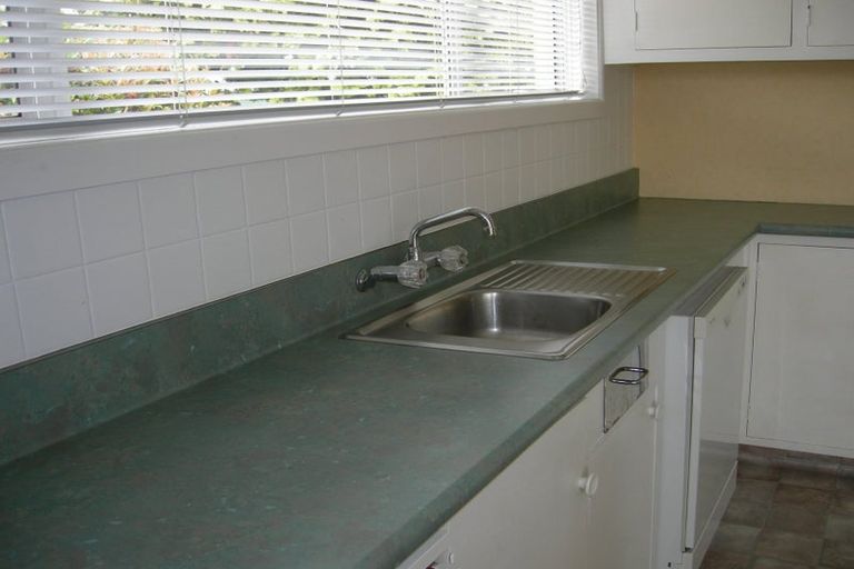 Photo of property in 1/77 Memorial Avenue, Ilam, Christchurch, 8053