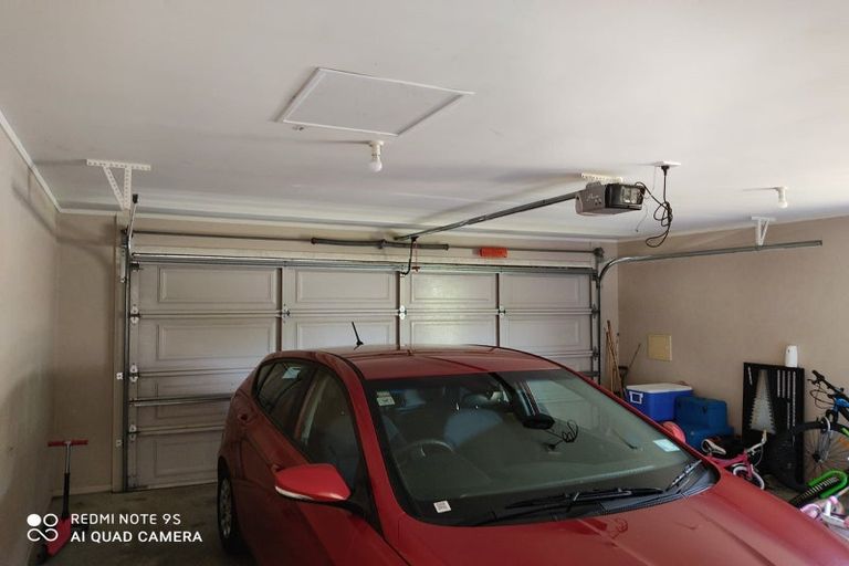 Photo of property in 35 Stranraer Crescent, Wattle Downs, Auckland, 2103