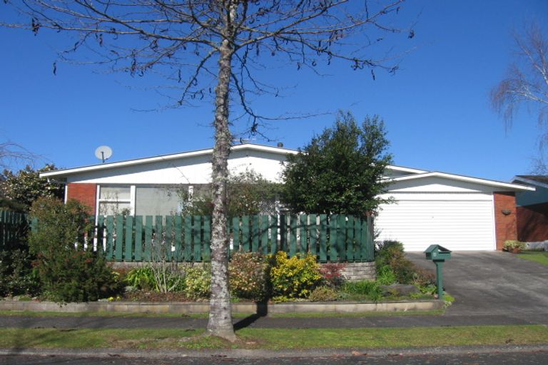 Photo of property in 8 Hillary Street, Chedworth, Hamilton, 3210