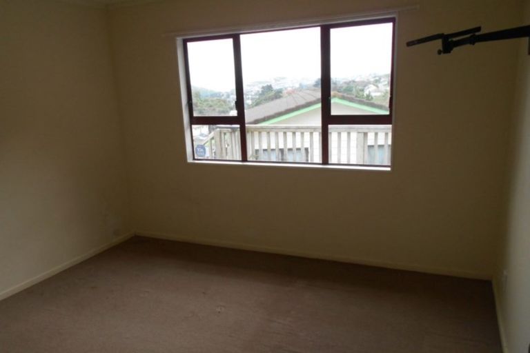 Photo of property in 156 Sievers Grove, Cannons Creek, Porirua, 5024